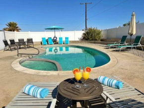 Jacuzzi Heated Swimming pool Private SPA 3 BD 2 BA 4 miles to Joshua Tree National Park